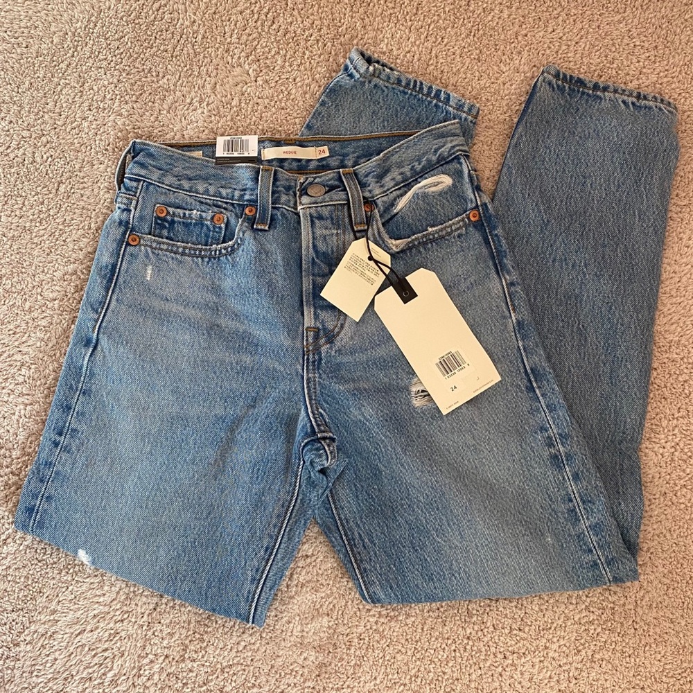 Levis Wedgie Straight Jeans - Authentically Yours